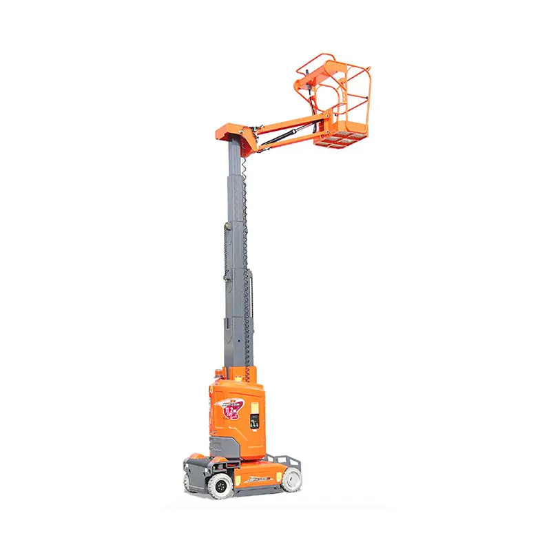 A Tecnogera oferece uma plataforma mastro vertical nas cores laranja e cinza, com hastes na base para facilitar o deslocamento. Ideal para uso individual, ela conta com uma pequena plataforma elevada cercada por guarda-corpo, garantindo mais segurança durante o trabalho em altura.